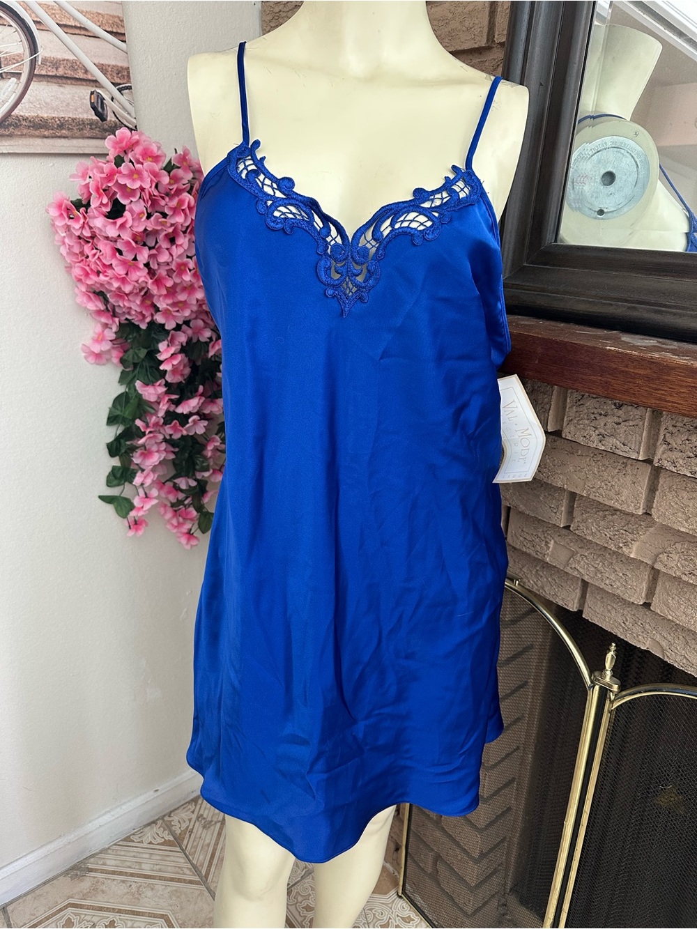 VAL MODE Vintage Lingerie Royal Blue Lace-Trim Satin
